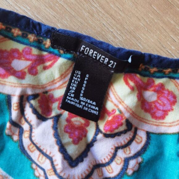 Boho Crop Colourful Tank Top Forever 21 - Picture 3 of 3